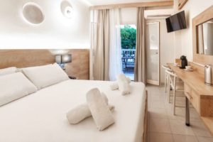 JUNIOR FAMILY SUITE WITH GARDEN VIEW 36[m2]