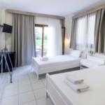 family-room-polyxrono-hotel-03