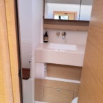 dyfour 470 toilet view